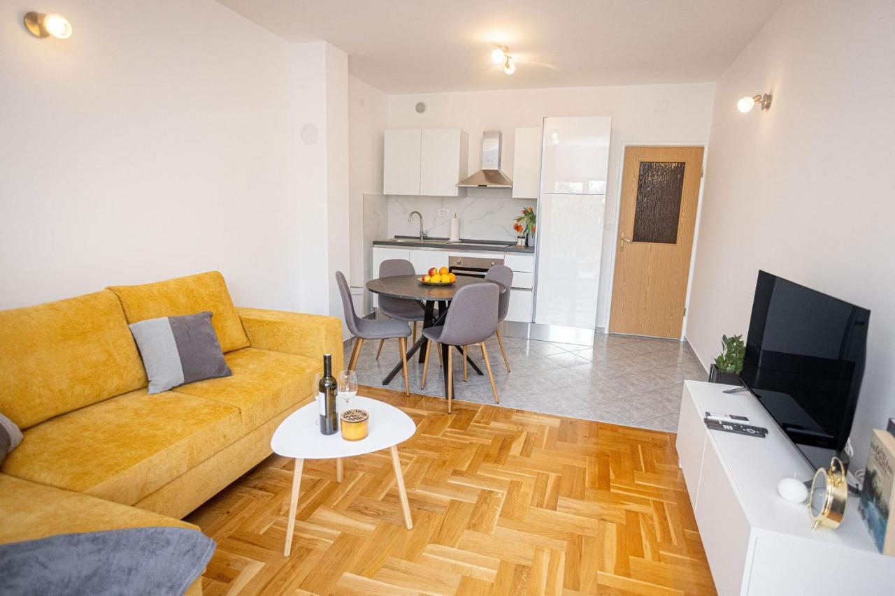 Apartments Veronika トロギール エクステリア 写真