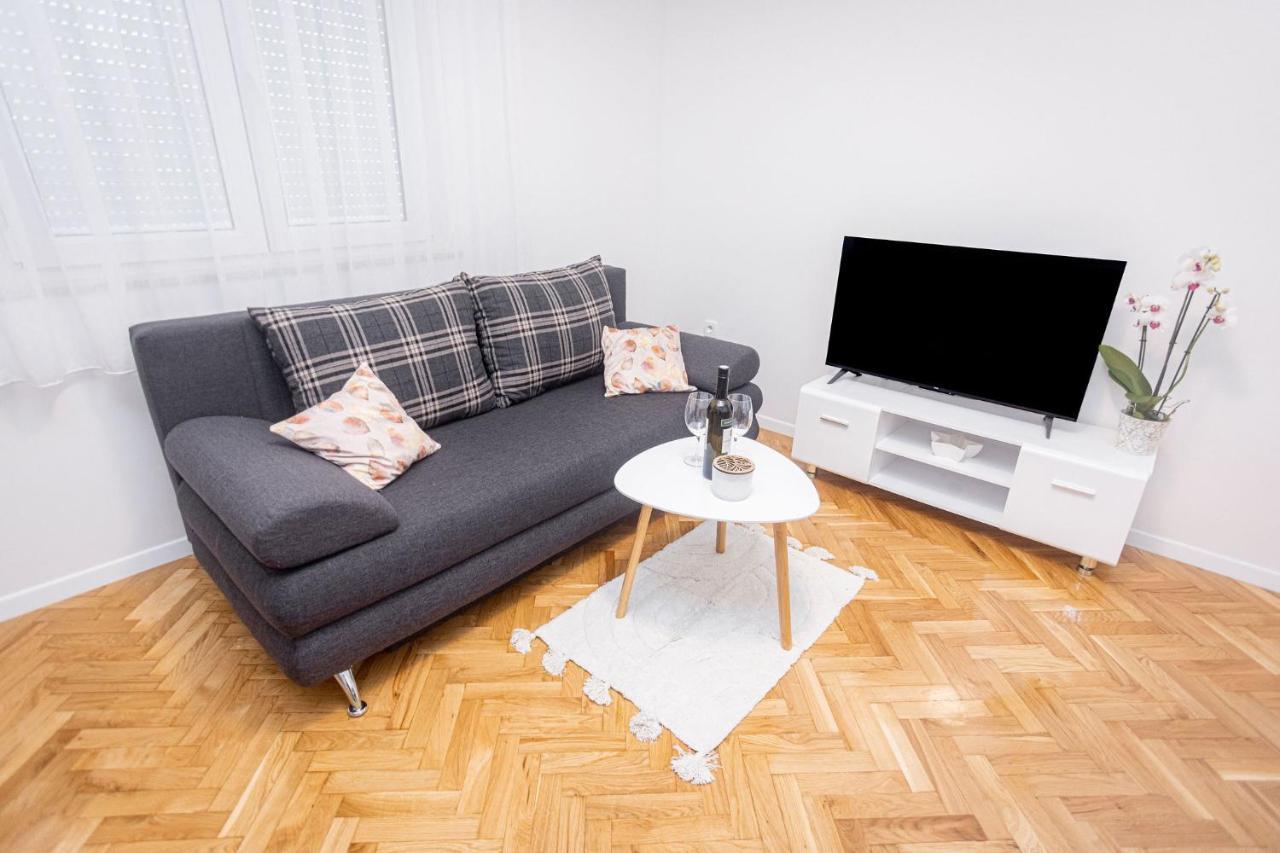Apartments Veronika トロギール エクステリア 写真