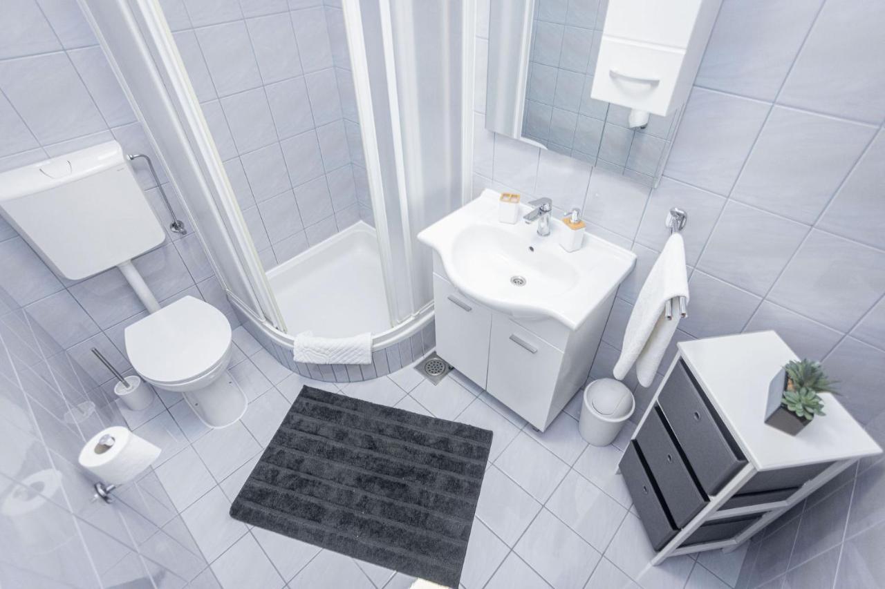 Apartments Veronika トロギール エクステリア 写真