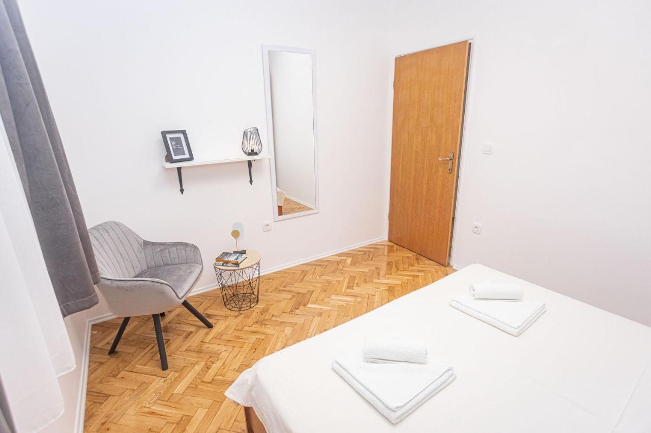 Apartments Veronika トロギール エクステリア 写真