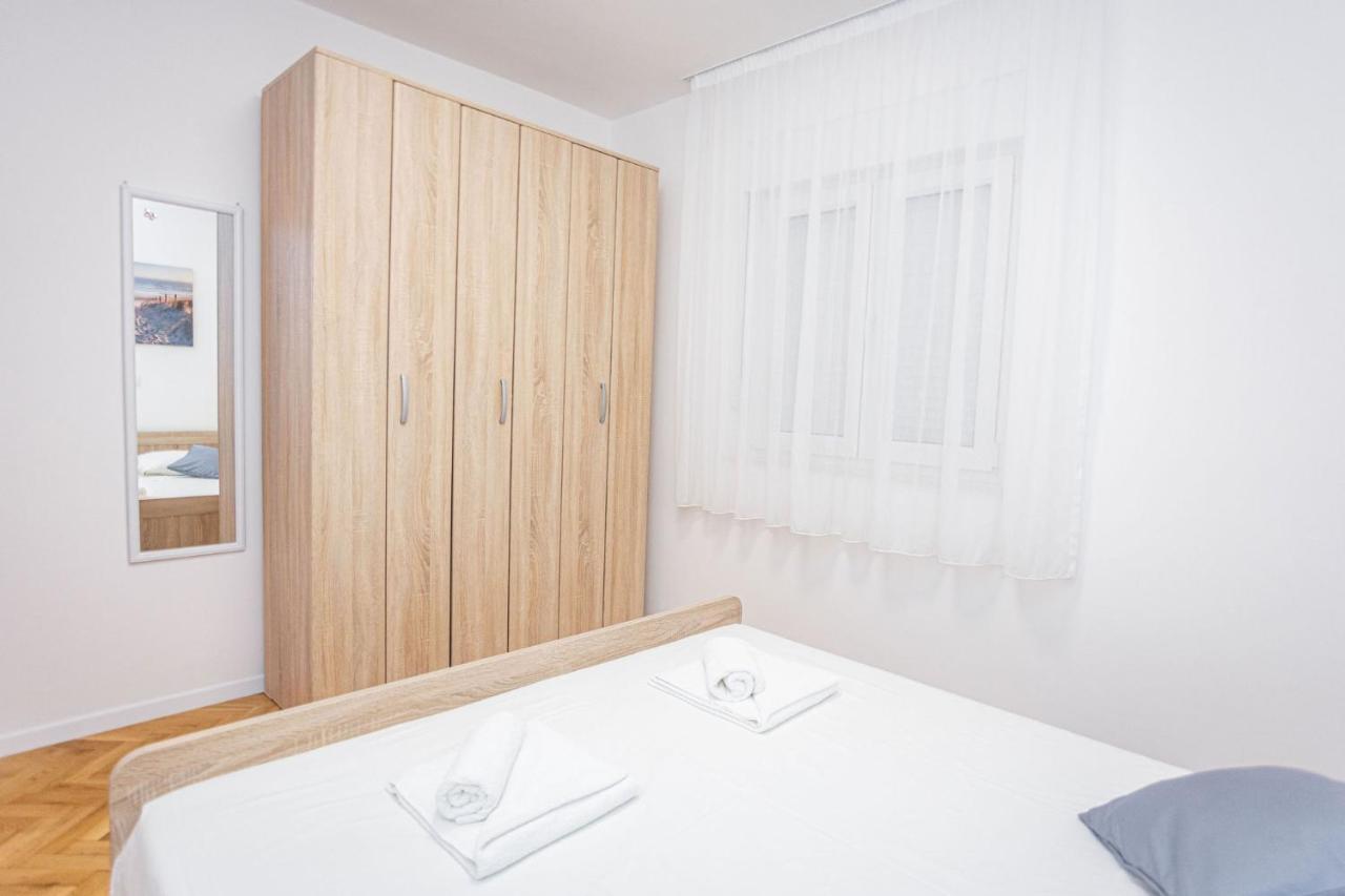 Apartments Veronika トロギール エクステリア 写真