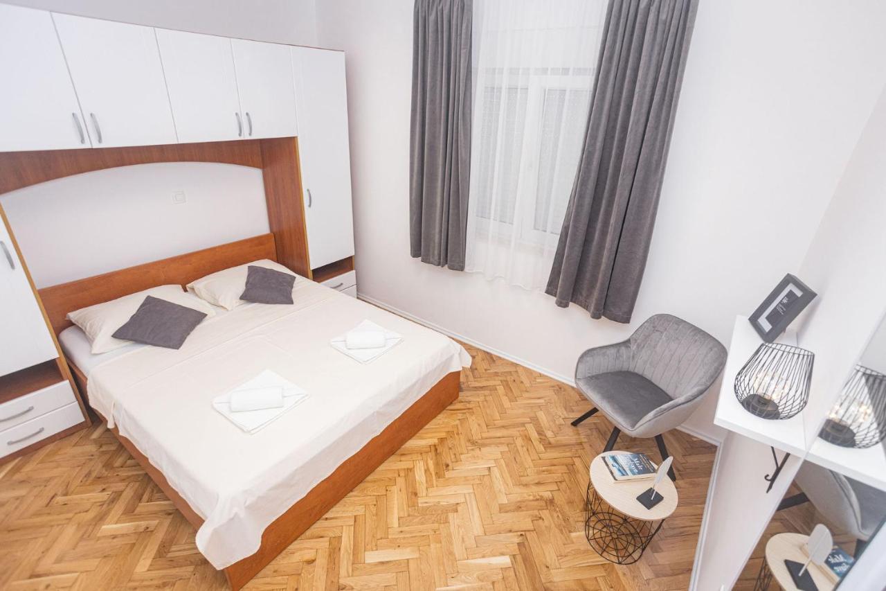 Apartments Veronika トロギール エクステリア 写真