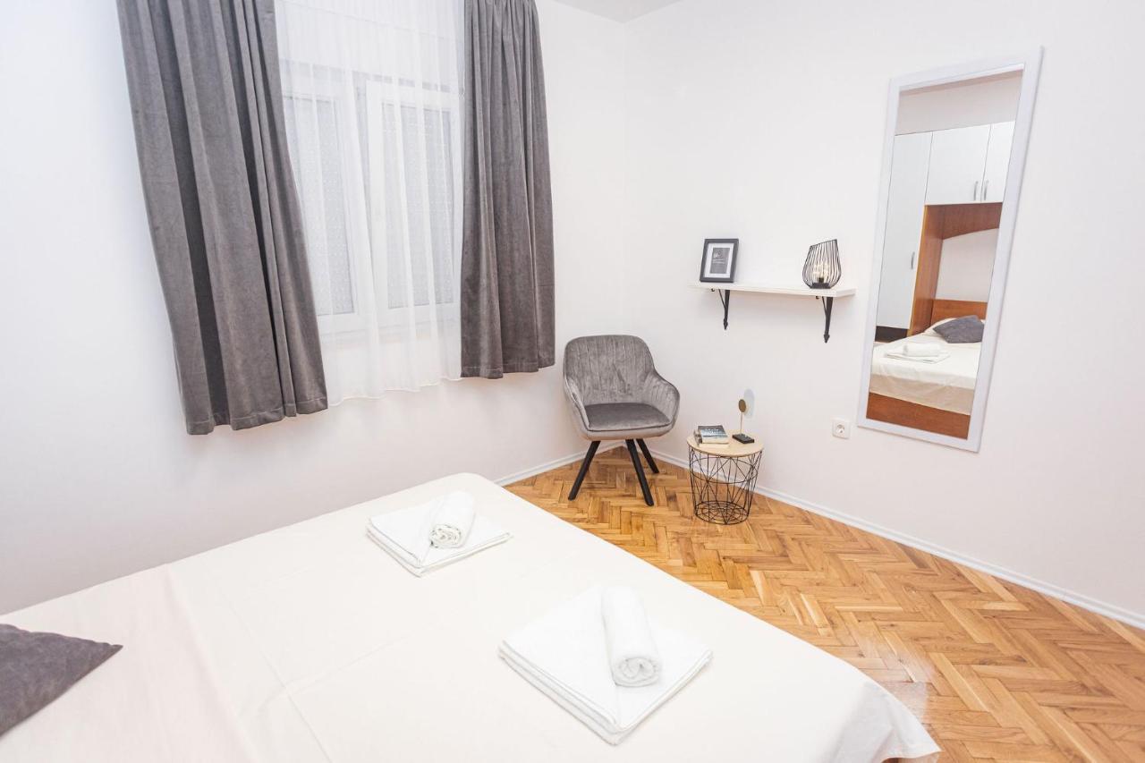 Apartments Veronika トロギール エクステリア 写真