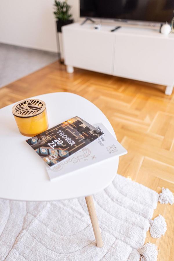 Apartments Veronika トロギール エクステリア 写真