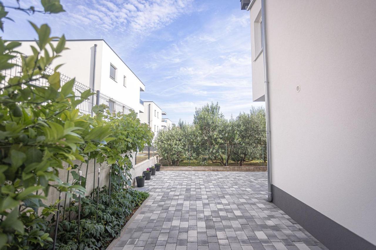 Apartments Veronika トロギール エクステリア 写真